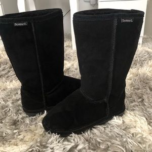 Womens bear paw boots size 6